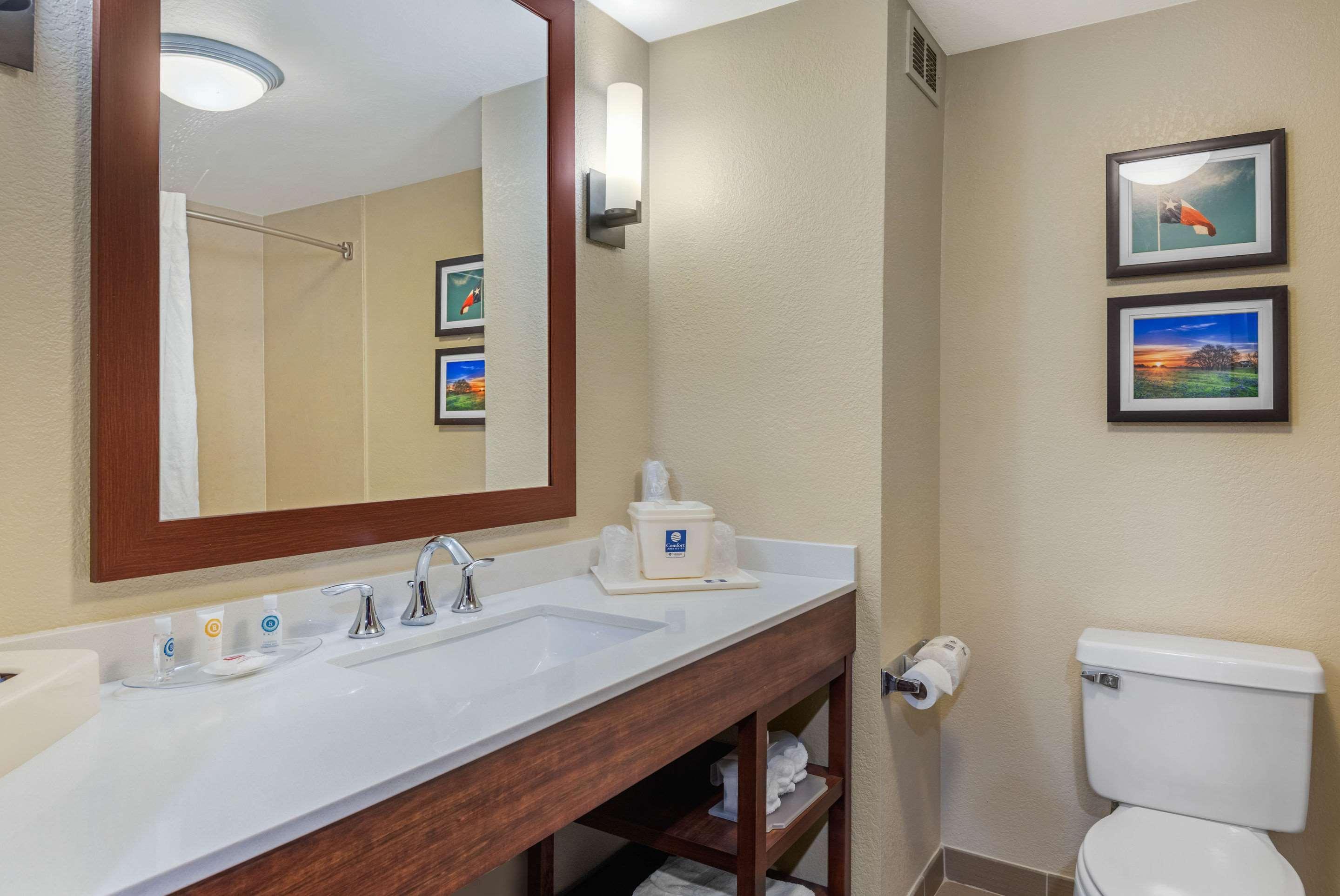 Comfort Inn & Suites Big Spring Ngoại thất bức ảnh